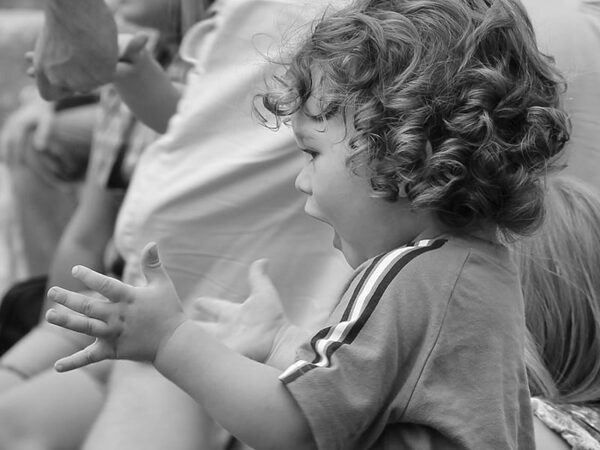 happy-kid-clapping-hands pickpik royalty free home (1)